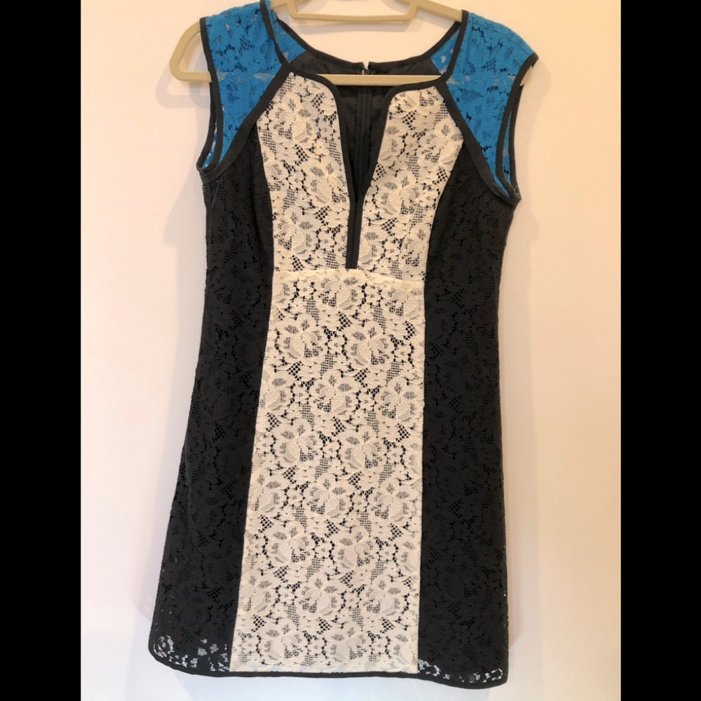 NANETTE LEPORE Lace blue/white/blk dress sz4